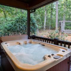 Mossy Rock Retreat - Hot Tub, Fire Pit, Near Falls