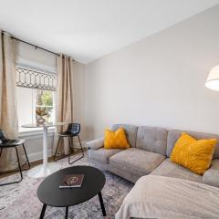 Cozy Charm - Peace & Comfort