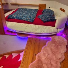 Penthouse Hostel gemischt mit Wasserbett, Jacuzzi und Grill