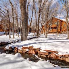 KBM Resorts Timber Wolf Lodge Mountain Elegance with Gas Fireplace Common Hot Tubs Near Canyons Village TWL-5b
