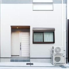 Exhibit Homestay 10ppl 3 stops to Shinsaibashi