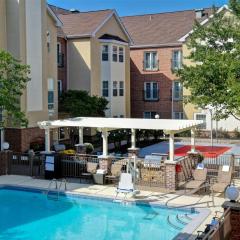 Homewood Suites by Hilton Kansas City Airport
