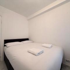 2 bedroom flat near Marble Arch