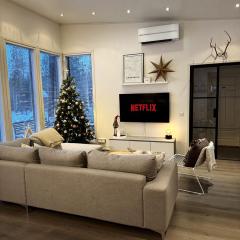 Arctic Aurora Villa