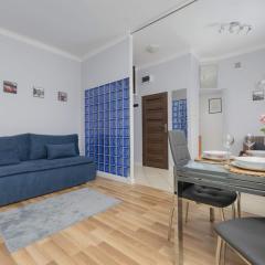 Bright Air-Conditioned Studio Close to PGE Narodowy by Noclegi Renters