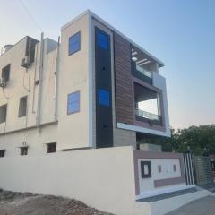 Tej Home Stays and Guest House