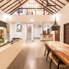 Jesara Sunset Villa-Airport Shuttle- Walk to beach