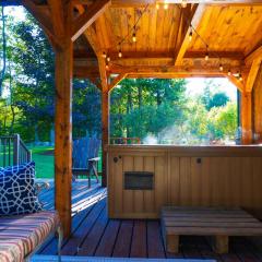 Hot TubPetsWalk to Squam Church Landing 7 mins