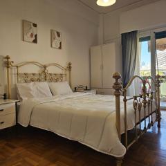 Come & Stay Apartment - Athens Town