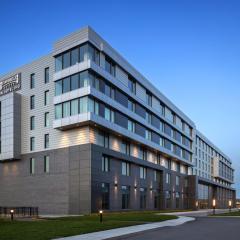 Staybridge Suites Montreal Airport - St-Laurent by IHG