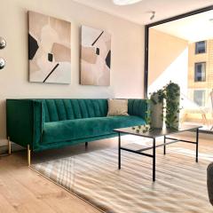 Exclusive and modern steps from Parque Arauco