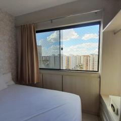 Golden Dolphin Supreme 1004 com cozinha ao lado do Shopping Singapura
