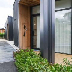 Architectural guest house in St Clair