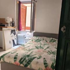 Charmant studio next Arc de Triomphe