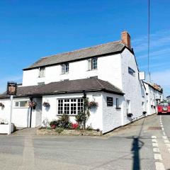 The Fourways Inn