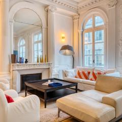 Le Jeanne d'Arc magnifique F3 de style haussmannien !