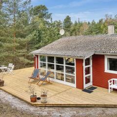 Holiday Home Kjeld - 900m from the sea by Interhome