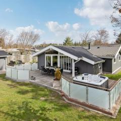 Holiday Home Justiina - 800m from the sea by Interhome