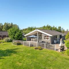 Holiday Home Karoliina - 900m from the sea by Interhome