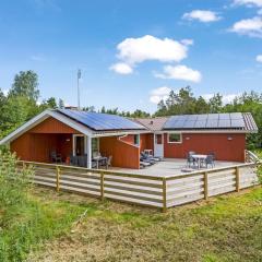 Holiday Home Reidar - 1km from the sea by Interhome
