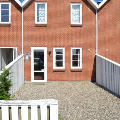 Apartment Ester - 2-3km from the sea by Interhome