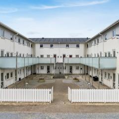 Apartment Radica - 50m from the sea by Interhome