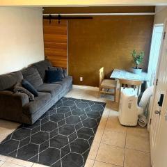 OB Getaway Fenced Yard, Walk to Beach & Cafes