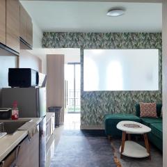 Ruaka convertible apartment with a pool