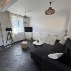 Charmante petite maison en plein centre-ville
