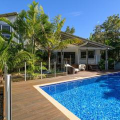 24 Naiad Court - Rainbow Shores. Pool. Wifi. Walk to beach