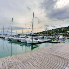 Waterside Luxe - Marina Terrace
