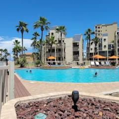 Renovated Beachfront Condo with 2 Pools, Tons of Beds Bahia Mar #426