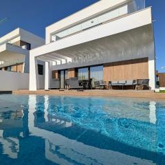 CATALINA villa