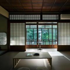 UTAHI  A 100-years-old Kyoto machiya