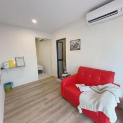 69 Comfortainer Homestay