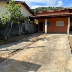 Casa espaçosa e com quintal para seu pet