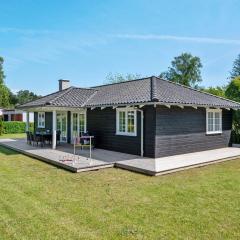 Holiday Home Heddi - 925m from the sea by Interhome