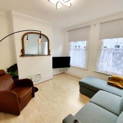 Cosy one bed Garden flat C-London