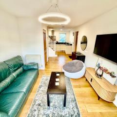 Beautiful Modern 2 Bed house combined with a vintage feel near Central Cambridge Sleeps 4