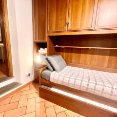 Heart of Florence Duomo Charming and Cozy Apartment