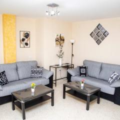 Triana con encanto Apto amplio y cómodo