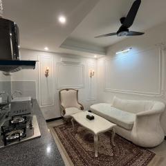 Pearl Haven 1 Bhk Ac, Netflix, Ps5, Food Street
