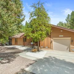 Casa Makim-Walk to Slopes, Hot Tub, Fireplace, Jet Tub, BBQ