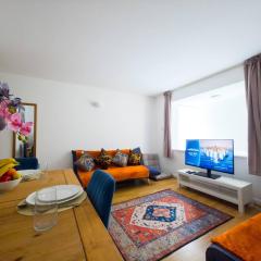 Bright Spacious Flat near Shadwell Station I PTK