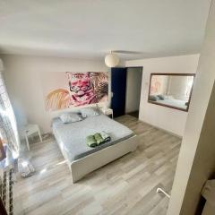 Chez Joyce - T2 Cosy & Moderne - Climatisé - Proche de la Cité médiévale