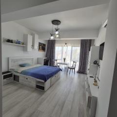 Antiaeriana Sunhouse