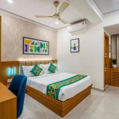 Treebo Premium The Regal Park