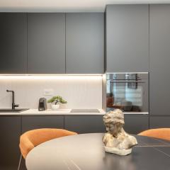 Luccoli17 - Elegant City Escape with WiFi 1Gbps, Elevator, AC - Genoa Historical Center