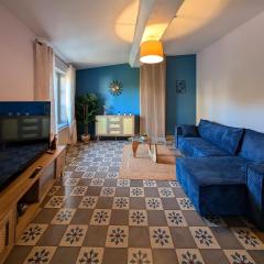 T2 tout confort, cité, parking