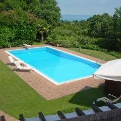 Villa dei Salici con piscina by Wonderful Italy